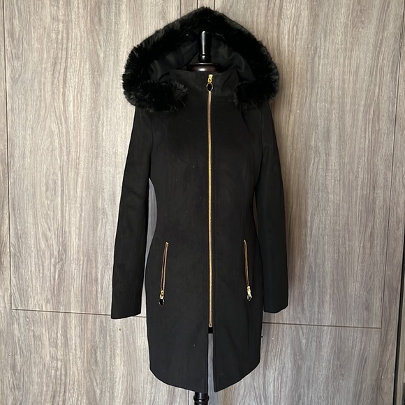 T Tahari Jackets & Blazers - T Tahari wool coat